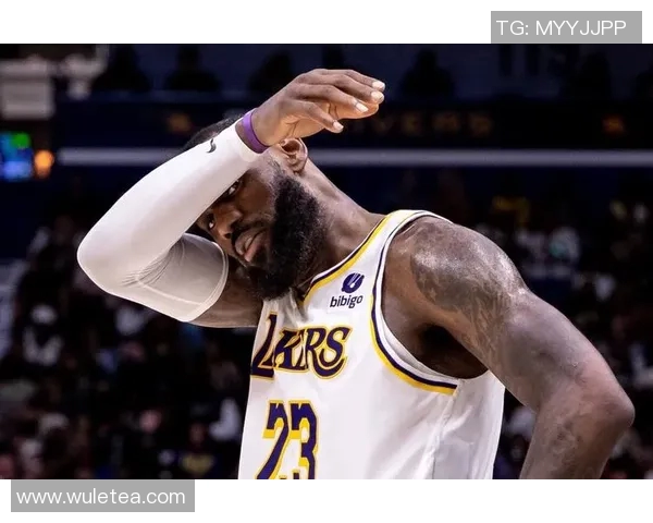 太阳战胜勇士，夺取季后赛席位，迎来荣耀时刻